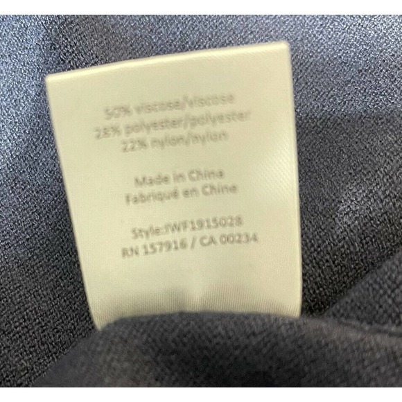 IM NYC Isaac Mizrahi Size M Pullover Sweater Crew-Neck Princess Seam Navy Blue - Picture 11 of 11